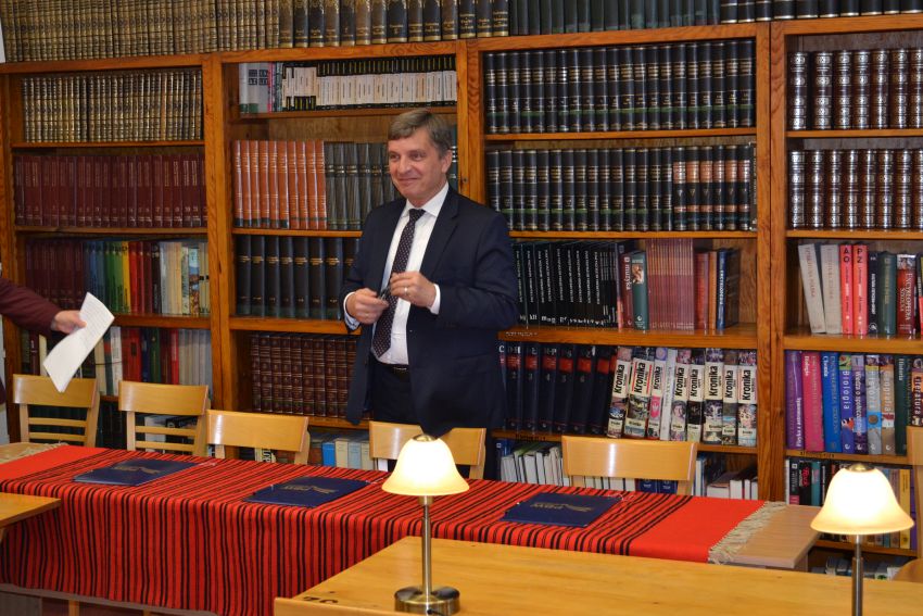 Porozumienie o współpracy pomiędzy Pedagogiczną Biblioteką Wojewódzką w Kielcach a Młodzieżowym Sejmikiem Województwa Świętokrzyskiego – podpisane!